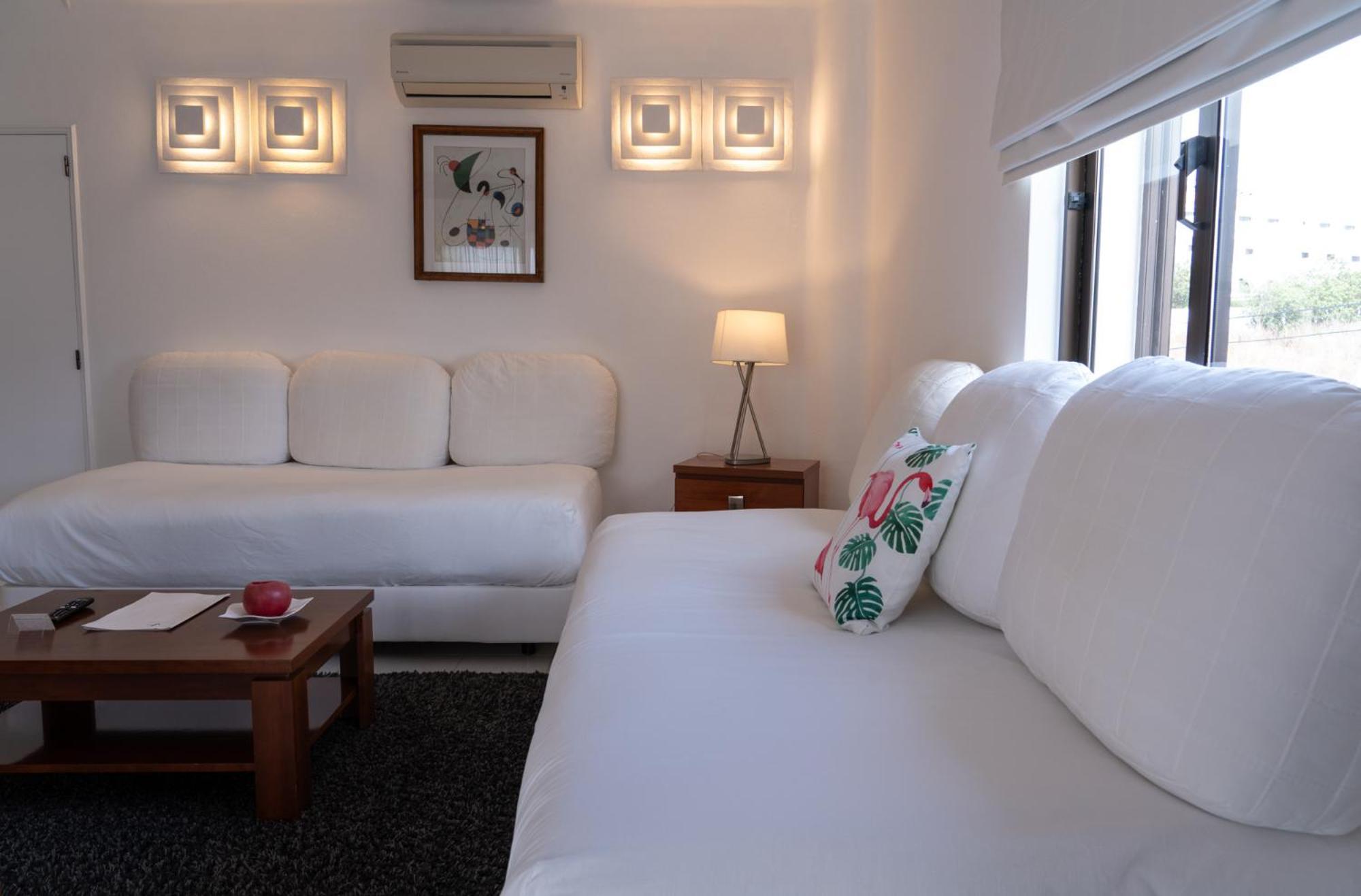 Villa Mar Azul Lagos Bagian luar foto
